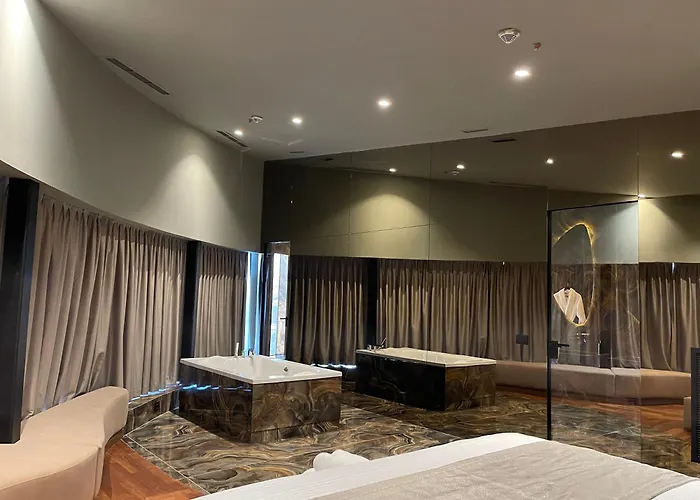 Arka Art 酒店 Kashari